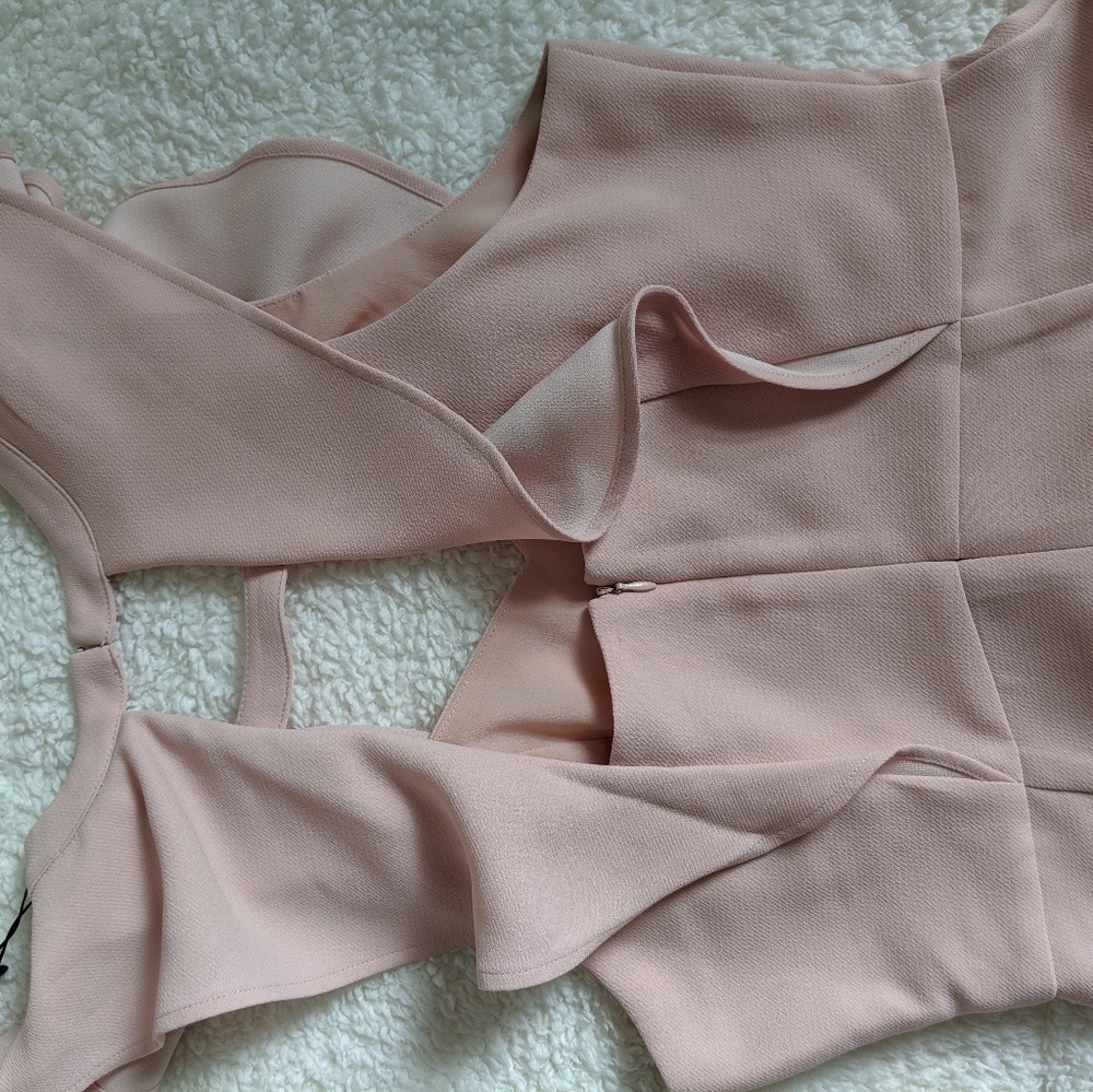 Dress - Picture 2 of 5
